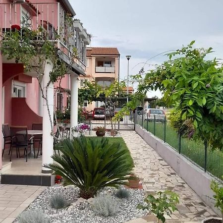Apartments Dragica ポレッチ エクステリア 写真