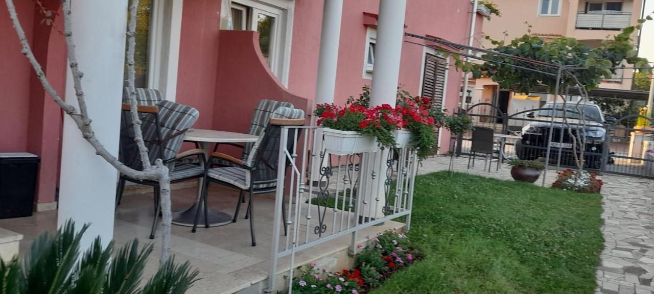 Apartments Dragica ポレッチ エクステリア 写真