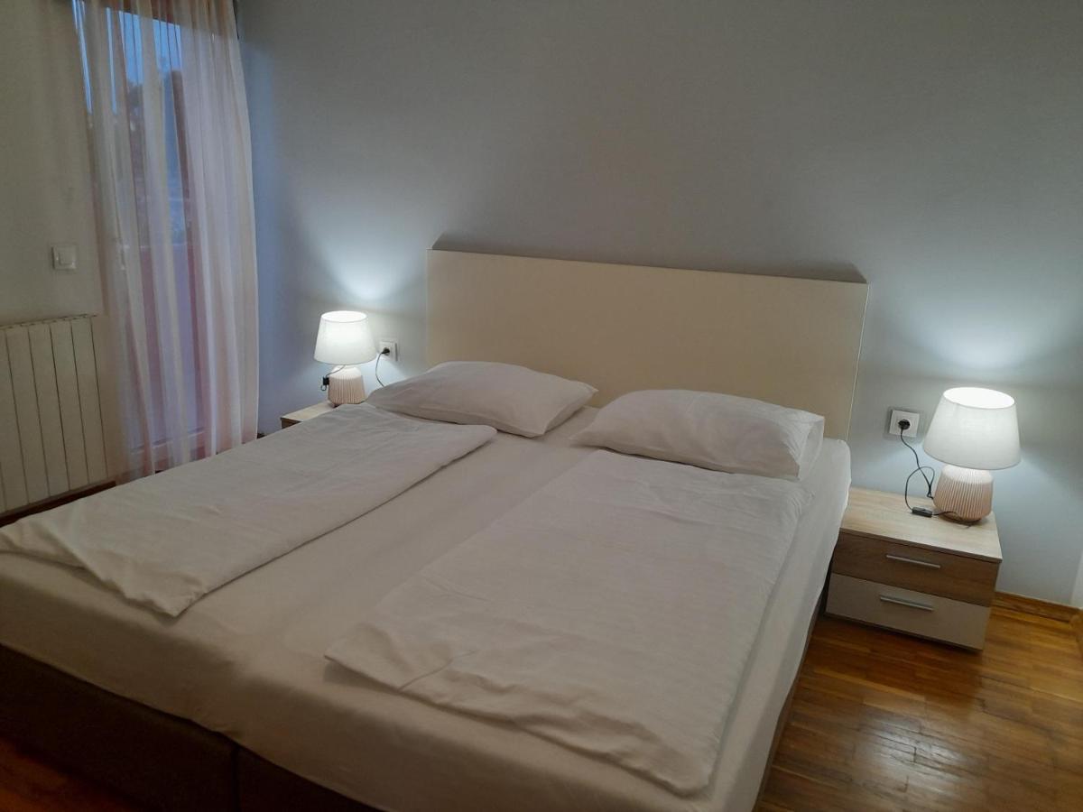 Apartments Dragica ポレッチ エクステリア 写真