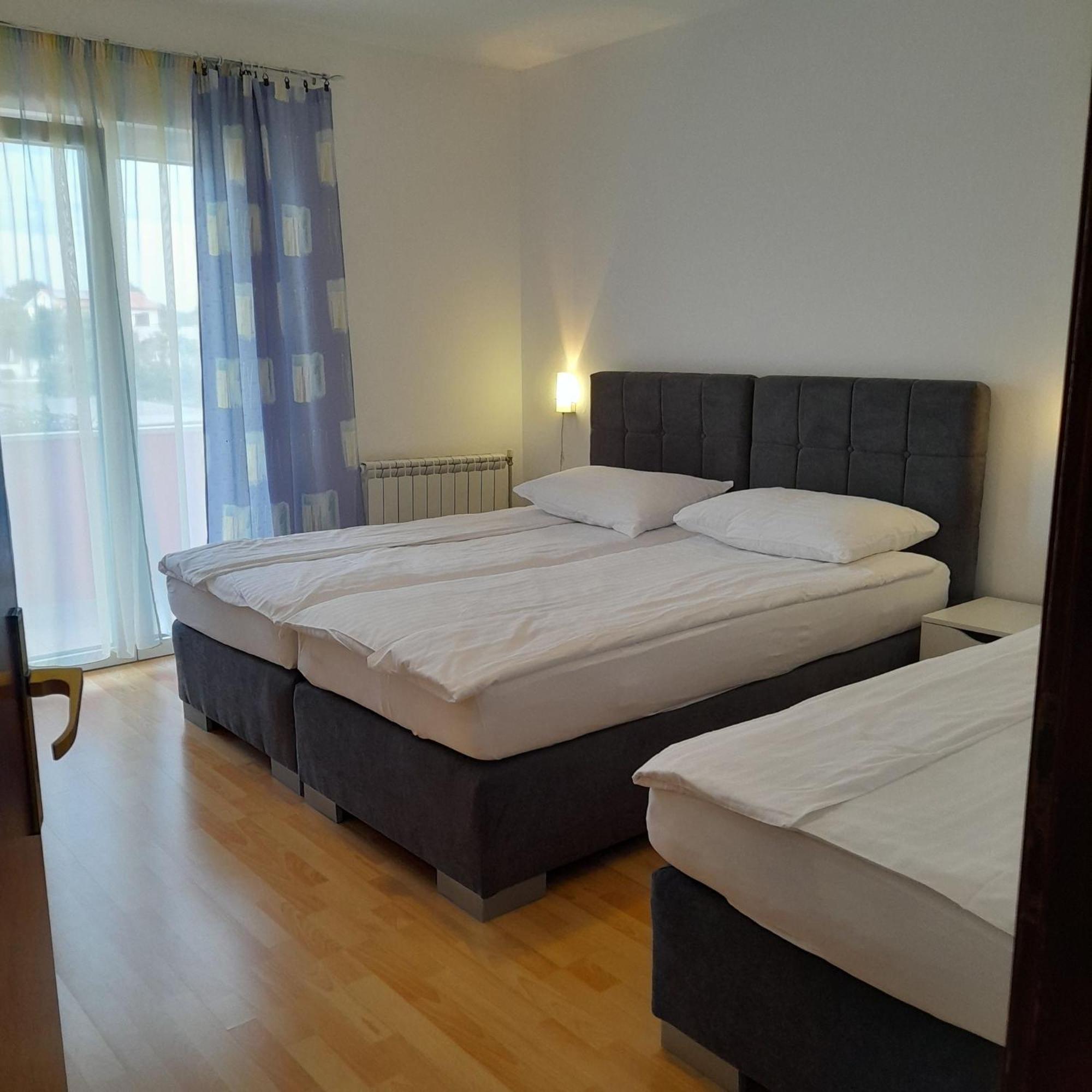Apartments Dragica ポレッチ エクステリア 写真