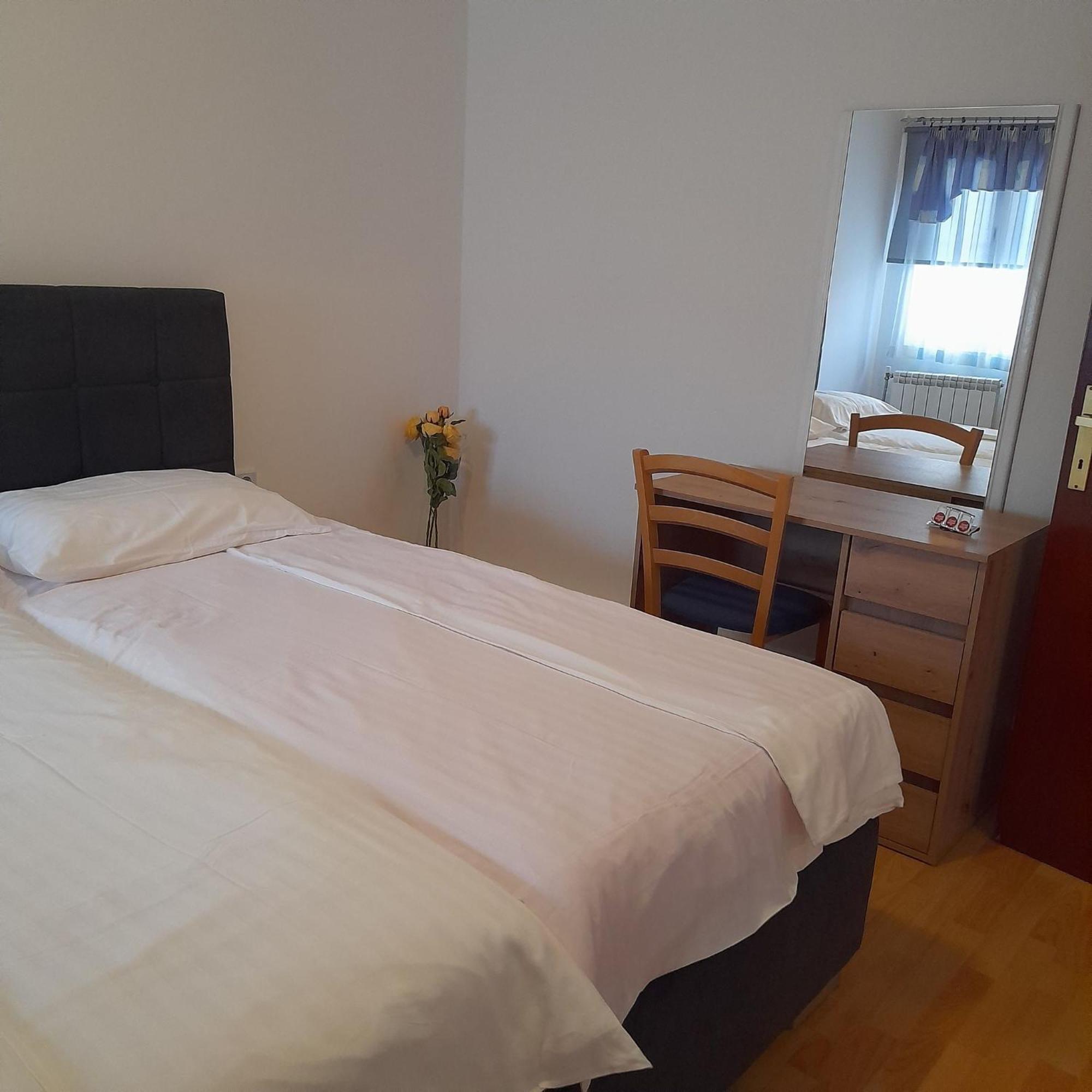 Apartments Dragica ポレッチ エクステリア 写真